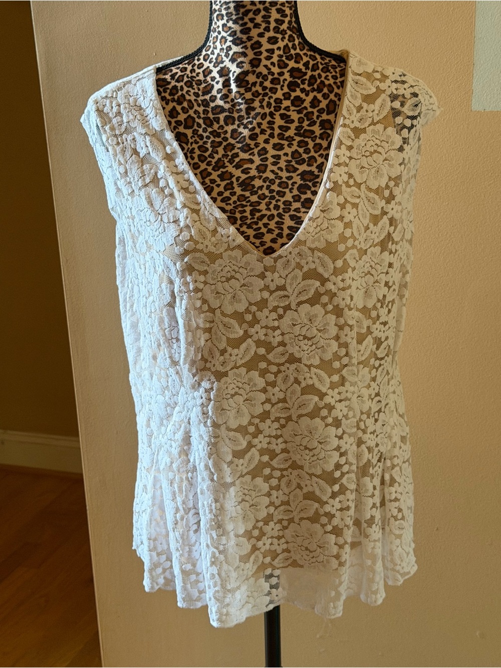 torrid Cream Floral Lace V-Neck top